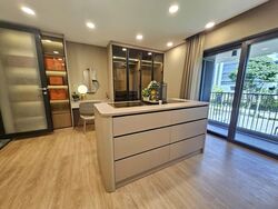 Shrewsbury Road (D11), Terrace #532844541